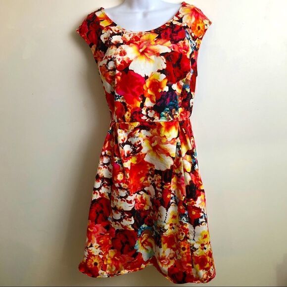 Liz Claiborne Dresses & Skirts - Liz Claiborne Size 14 Gorgeous Dress!